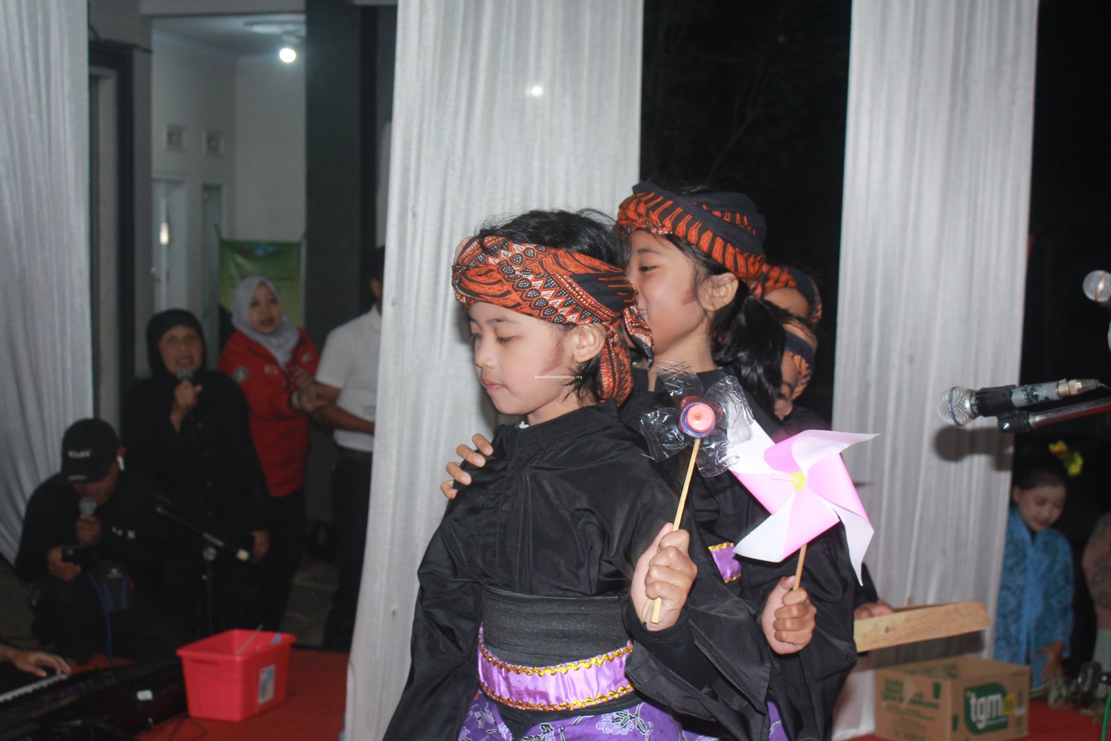 TBM Pabukon Ngadongeng Melestarikan Budaya Sunda lewat Pertunjukan Dongeng Budak Manglayang