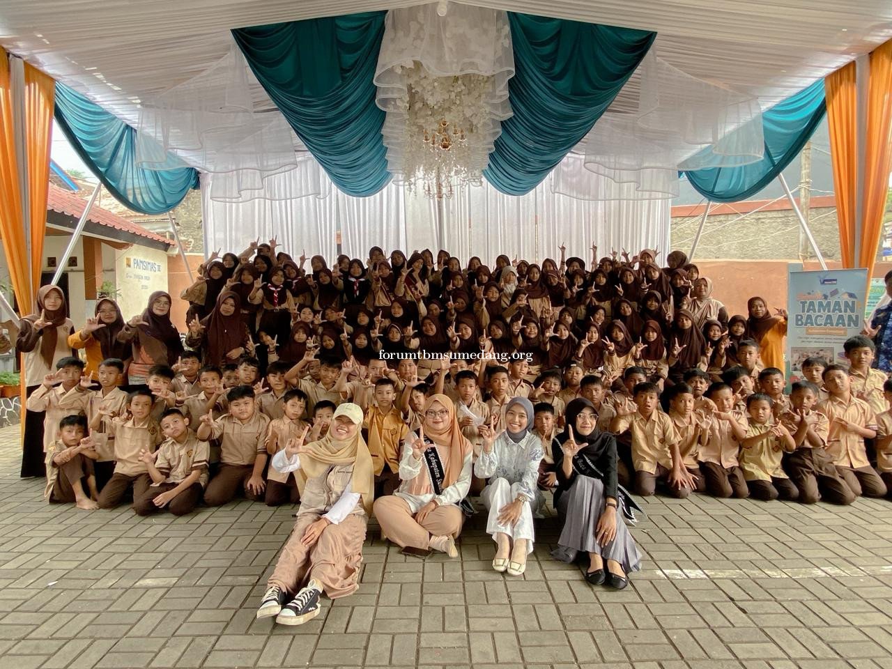 Forum TBM Sumedang Awali Tahun 2026 dengan Peluncuran (TBM Go To School) di SDN Santaka