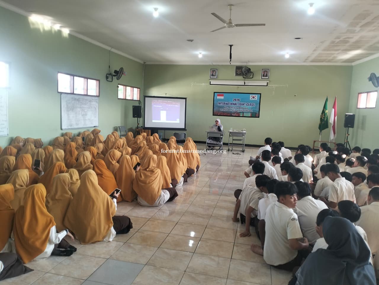 MTsS Persis Sumedang Libatkan Seluruh Siswa dalam Program Joint Class Online Bersama Korea Selatan